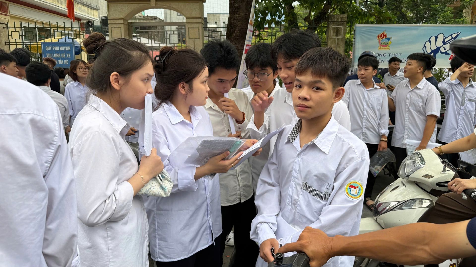 Ninh Bình: Gần 48 nghìn thí sinh hoàn thành ngày thi đầu tiên Kỳ thi M888com kho game đa dạng casino, thể thao THPT năm 2026