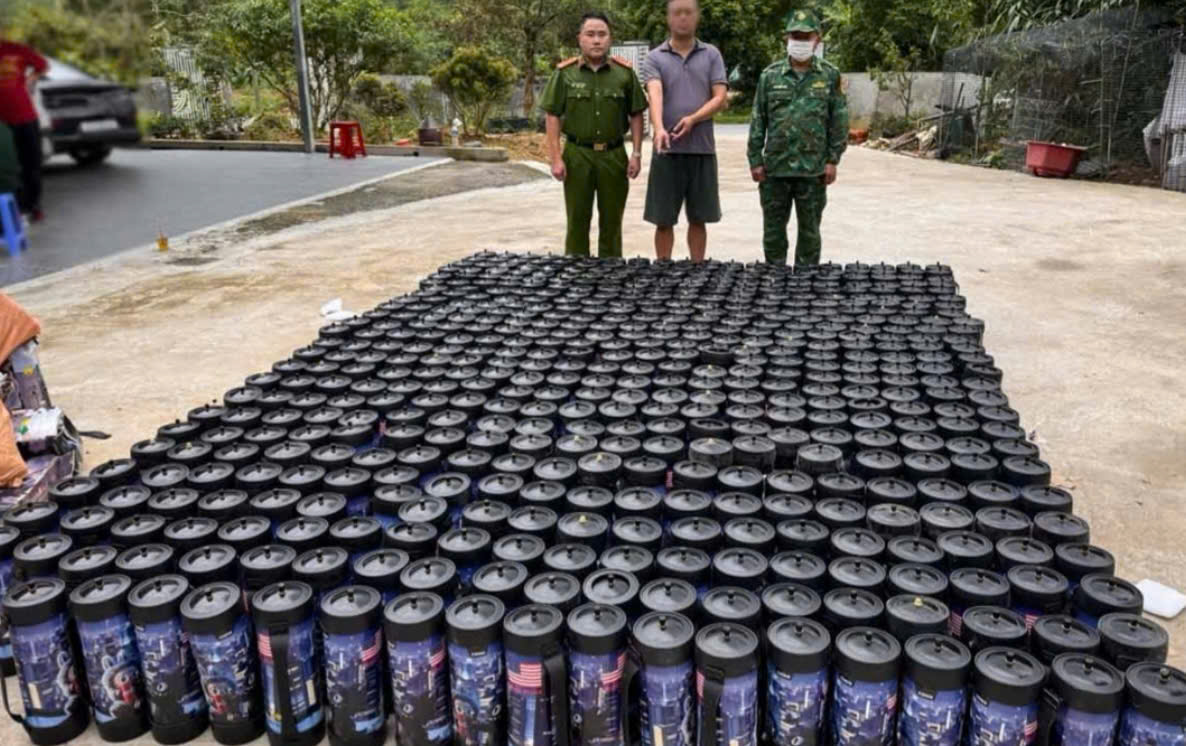 Quảng Ninh: Khởi tố đối tượng buôn lậu 518 bình khí cười qua biên giới