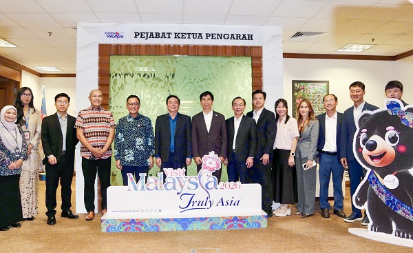 Các thành viên Đoàn công tác tỉnh Khánh Hòa và Cục Xúc tiến du lịch Malaysia chụp hình lưu niệm. Các thành viên Đoàn công tác tỉnh Khánh Hòa và Cục Xúc tiến du lịch Malaysia chụp hình lưu niệm.