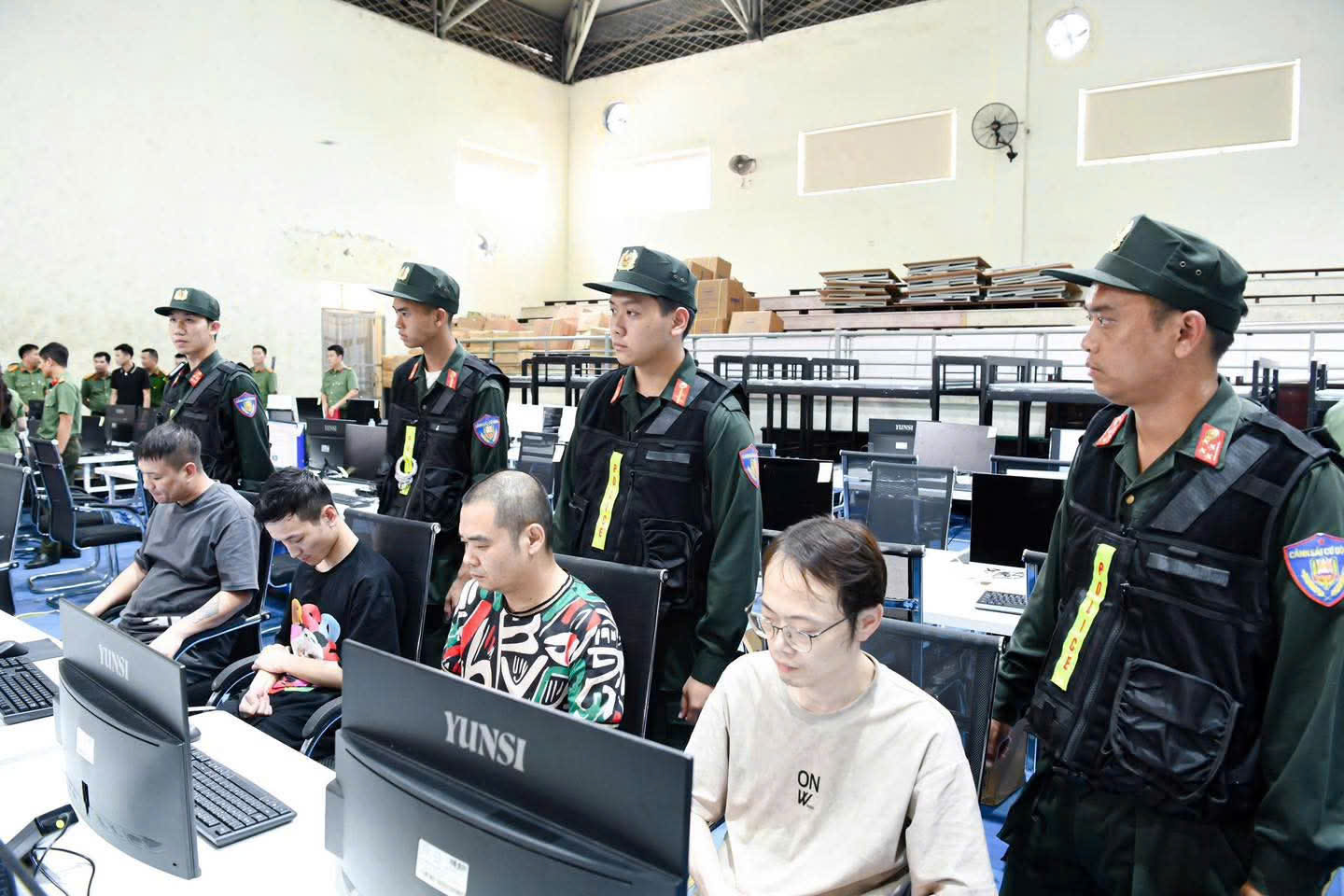 Các đối tượng trong vụ án Các đối tượng trong vụ án