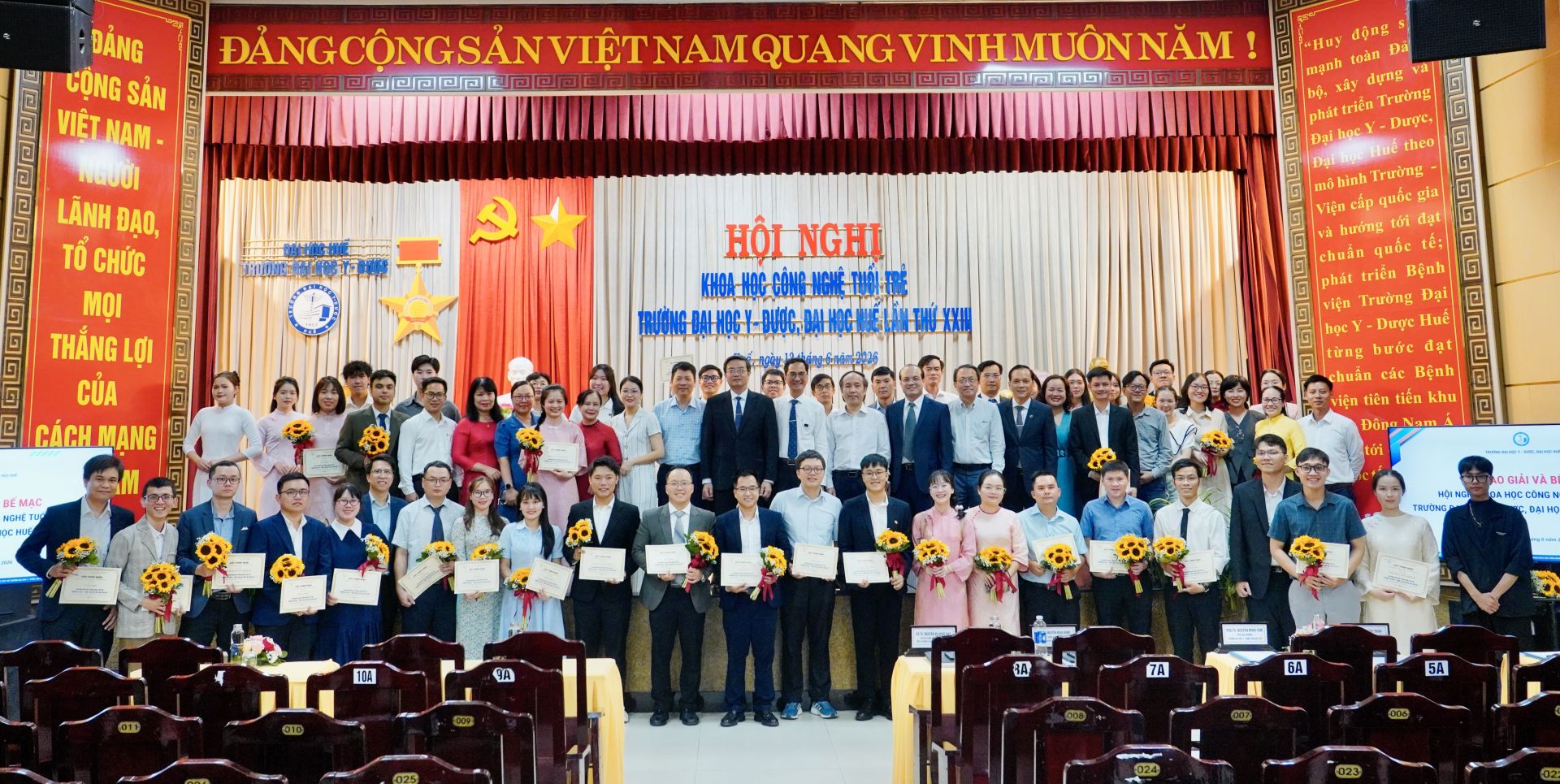 c&aacute;c nh&agrave; khoa học trẻ được vinh danh