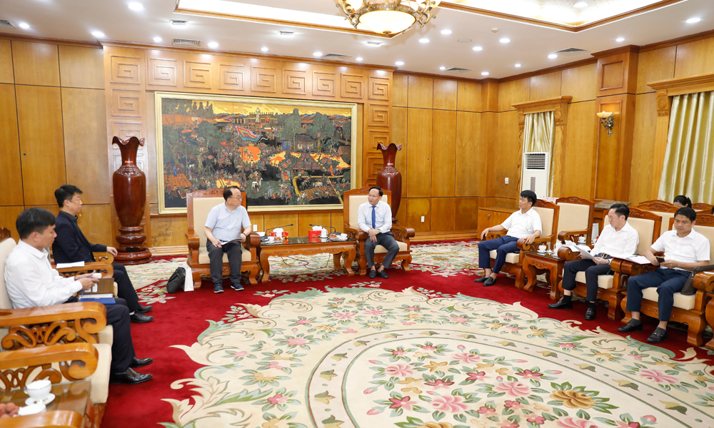Quang cảnh buổi tiếp. Quang cảnh buổi tiếp.