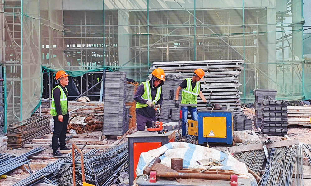 Nhà thầu đẩy nhanh tiến độ khu Nhà ở xã hội Nham Biền, phường Yên Dũng. Nhà thầu đẩy nhanh tiến độ khu Nhà ở xã hội Nham Biền, phường Yên Dũng.