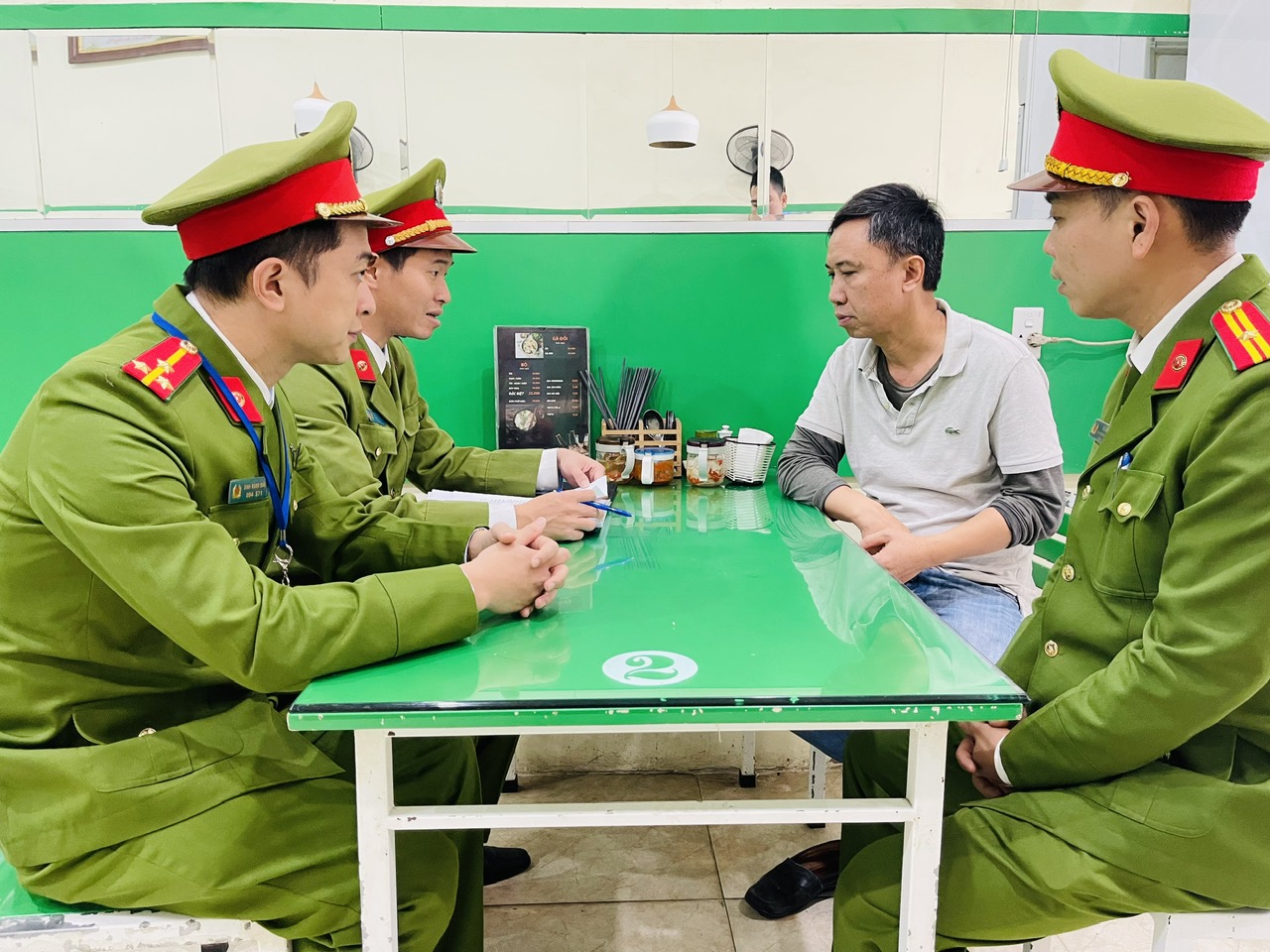 Ninh BÌnh: Phường Hoa Lư đẩy mạnh đấu tranh phòng, chống ma túy