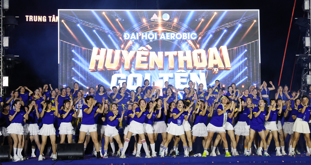 M&agrave;n đồng diễn Aerobic tại chương tr&igrave;nh.