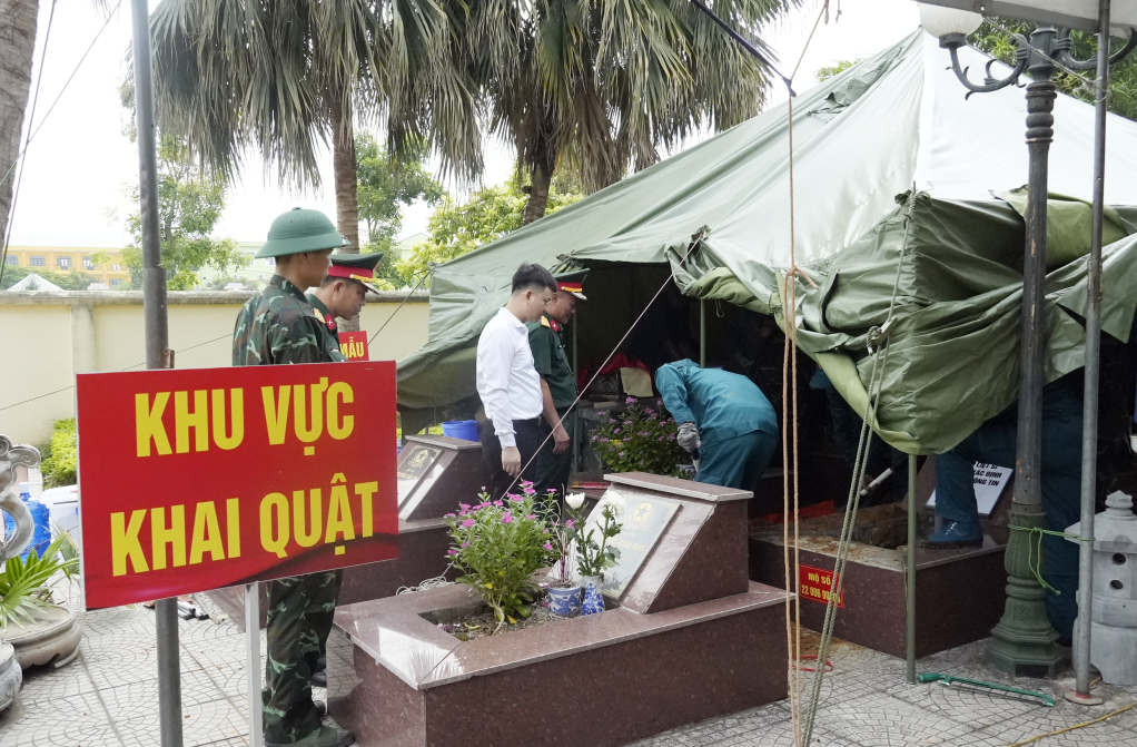 Quảng Ninh: Lấy mẫu ADN xác định danh tính hài cốt liệt sĩ tại Nghĩa trang Liệt sĩ Tràng An