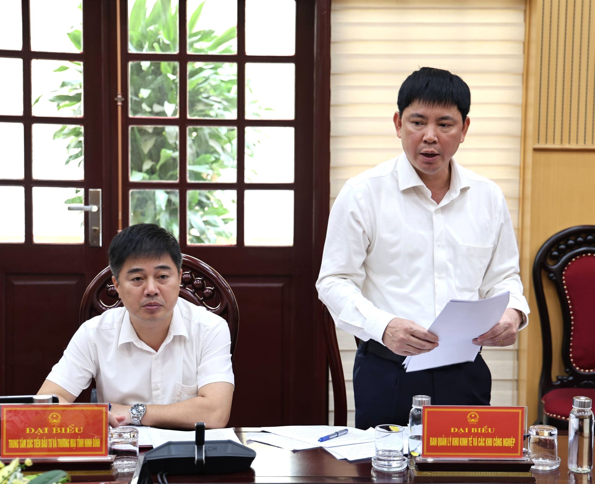 Lãnh đạo Ban Quản lý khu kinh tế và các khu công nghiệp phát biểu Lãnh đạo Ban Quản lý khu kinh tế và các khu công nghiệp phát biểu