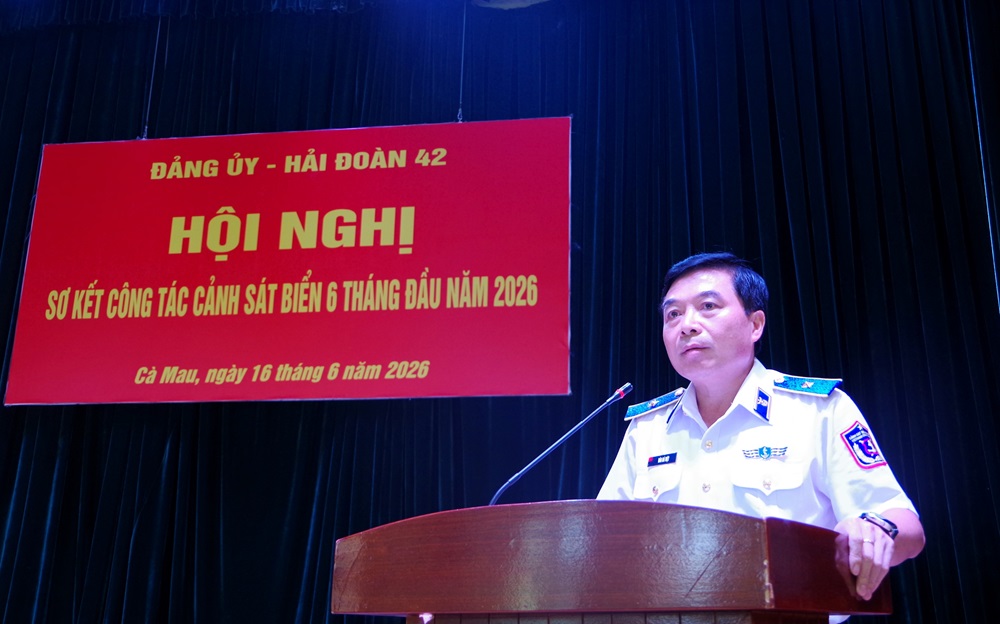 Thiếu tướng Đào Bá Việt, Tư lệnh Vùng Cảnh sát biển 4 phát biểu chỉ đạo hội nghị Thiếu tướng Đào Bá Việt, Tư lệnh Vùng Cảnh sát biển 4 phát biểu chỉ đạo hội nghị
