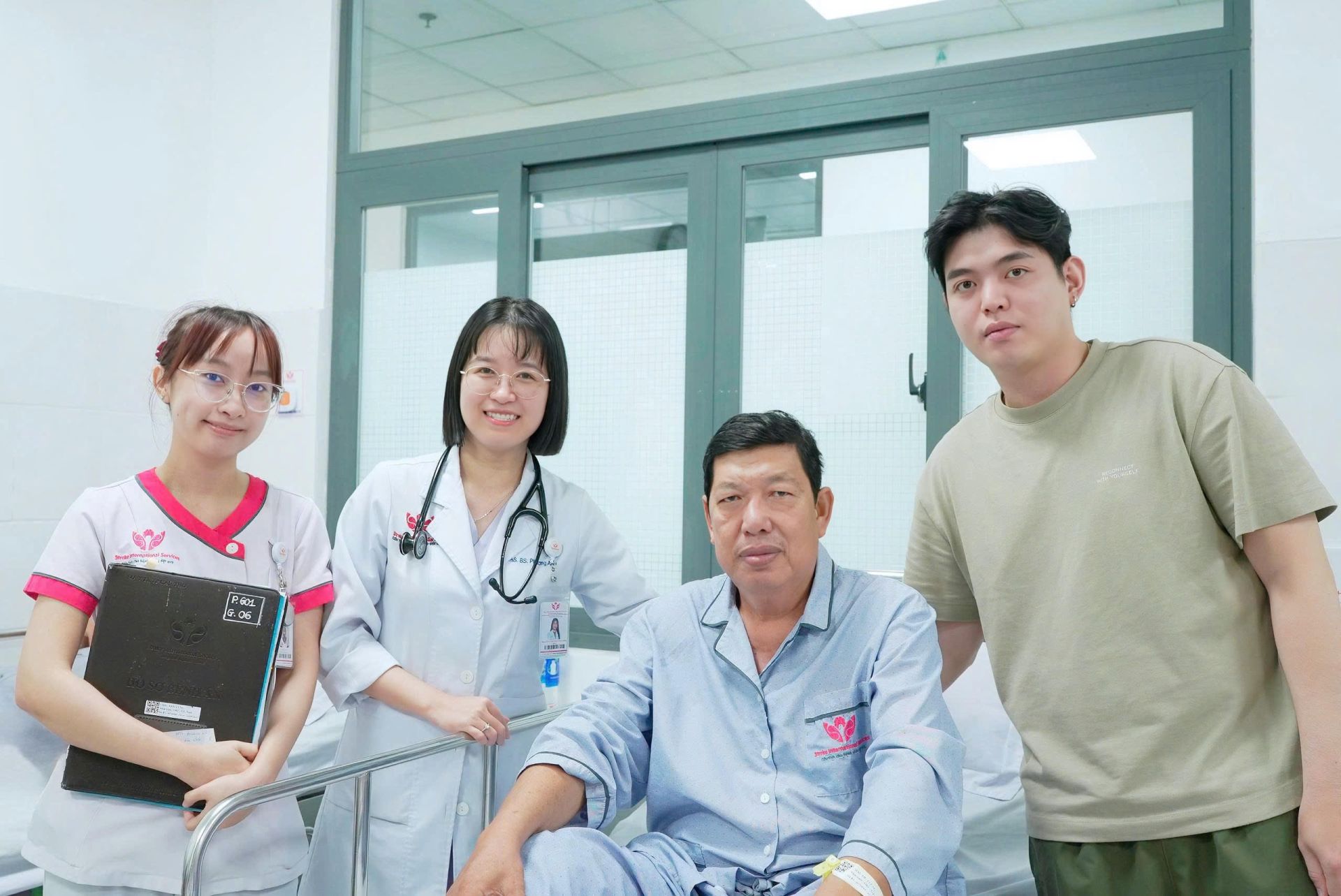 Bệnh nhân suy tim cấp vừa được Bệnh viện Đa khoa Quốc tế S.I.S Cần Thơ tái thông hoàn toàn hệ mạch vành bằng 4 stent Bệnh nhân suy tim cấp vừa được Bệnh viện Đa khoa Quốc tế S.I.S Cần Thơ tái thông hoàn toàn hệ mạch vành bằng 4 stent