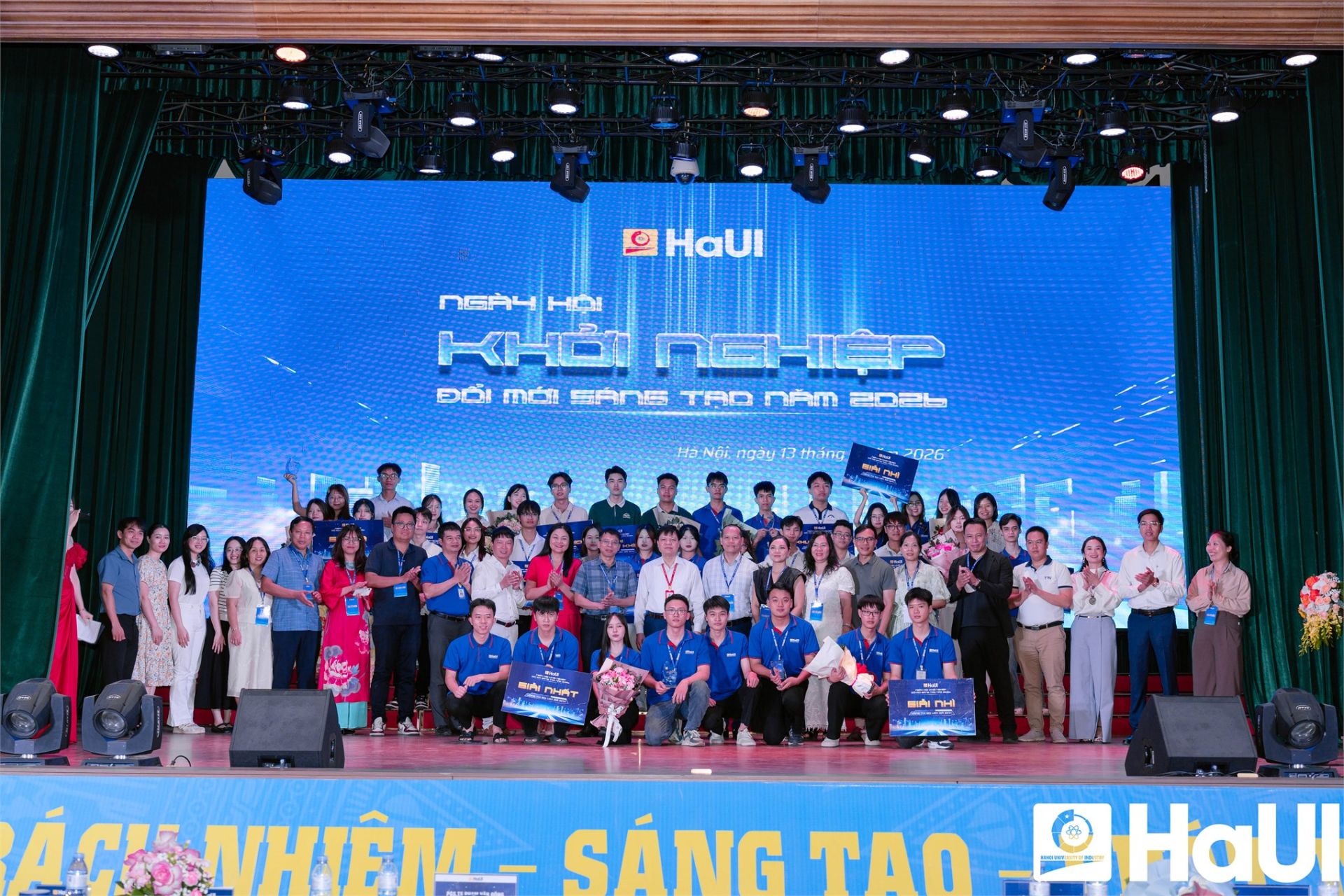 HaUI khẳng định thương hiệu đào tạo đổi mới sáng tạo, chắp cánh sinh viên làm chủ công nghệ