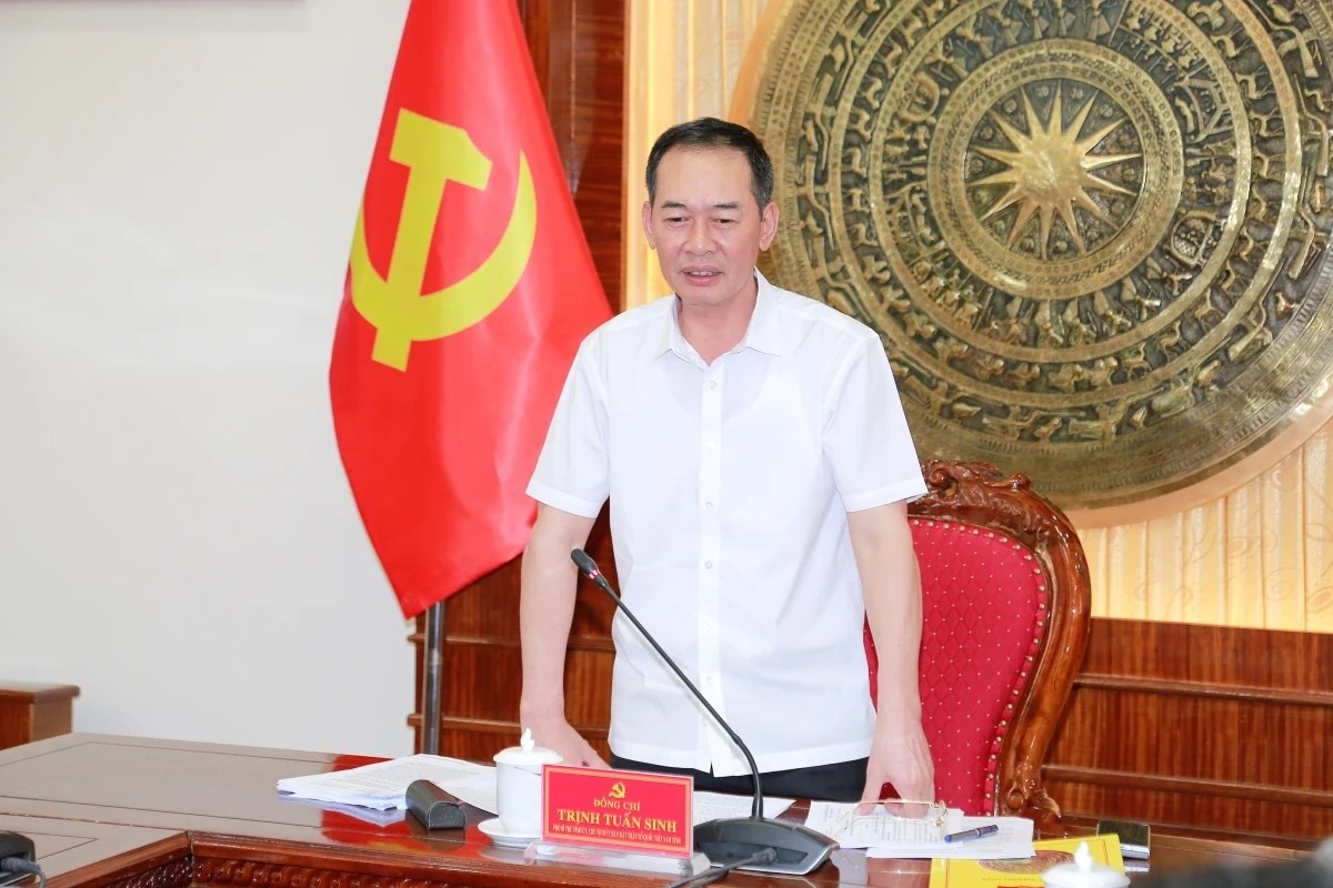 Ph&oacute; B&iacute; thư Tỉnh ủy, Chủ tịch Ủy ban MTTQ tỉnh Trịnh Tuấn Sinh ph&aacute;t biểu kết luận hội nghị.
