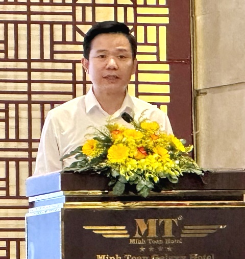 Nh&agrave; b&aacute;o Đo&agrave;n Xu&acirc;n Hiếu, Gi&aacute;m đốc B&aacute;o v&agrave; ph&aacute;t thanh, truyền h&igrave;nh TP. Đ&agrave; Nẵng, Chủ tịch Hội Nh&agrave; b&aacute;o th&agrave;nh phố ph&aacute;t biểu &yacute; kiến.