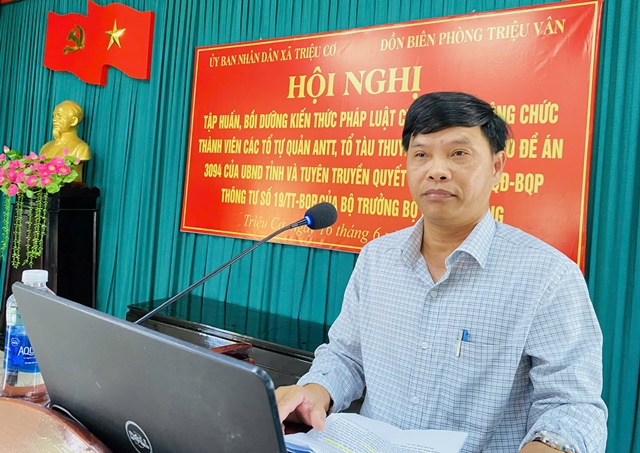 Đồng ch&iacute; Đặng Quang Hải - Ph&oacute; Chỉ tịch UBND x&atilde; ph&aacute;t biểu chỉ đạo hội nghị.