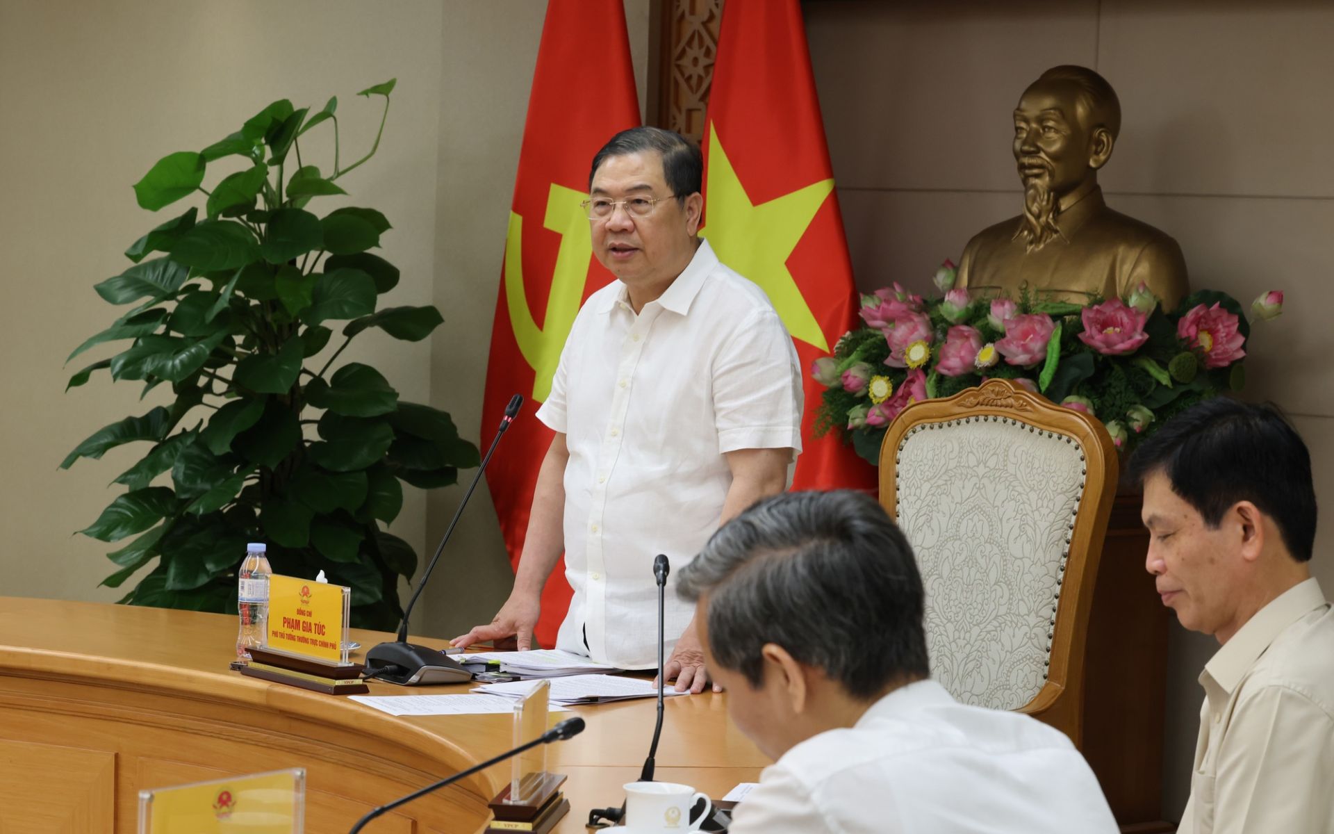 Phó Thủ tướng Phạm Gia Túc yêu cầu đẩy nhanh ban hành 6 nghị định hướng dẫn Luật Hàng không dân dụng