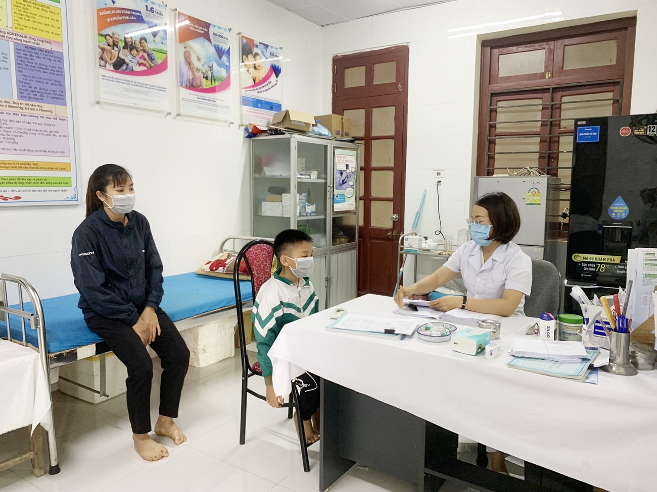 Hà Nội hỗ trợ tới 20 triệu đồng/tháng cho bác sĩ về tuyến dưới, tăng sức hút cho y tế cơ sở