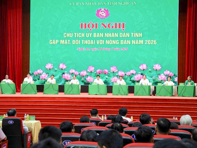 Nghệ An đối thoại với n&ocirc;ng d&acirc;n, tập trung th&aacute;o gỡ kh&oacute; khăn cho sản xuất n&ocirc;ng nghiệp.