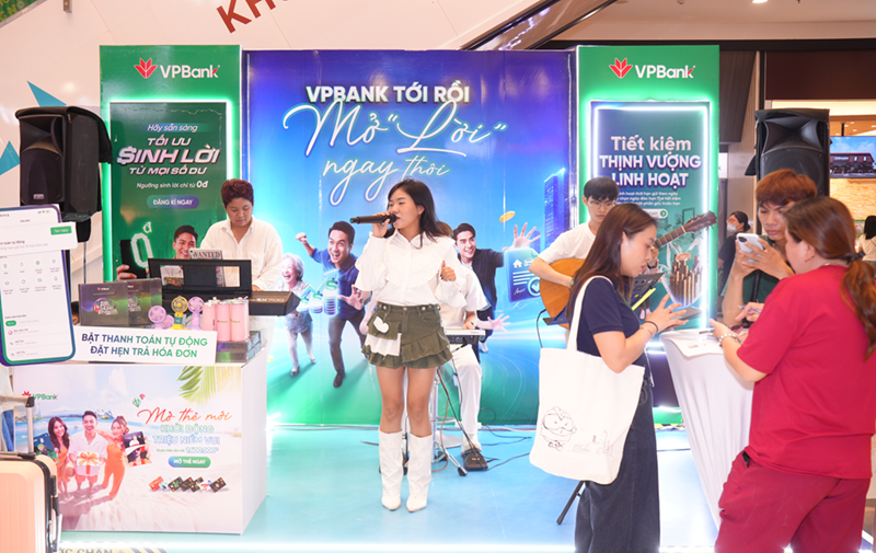 “VPBank tới rồi, mở “lời” ngay thôi” chào sân TP.HCM bằng chuỗi trải nghiệm ấn tượng
