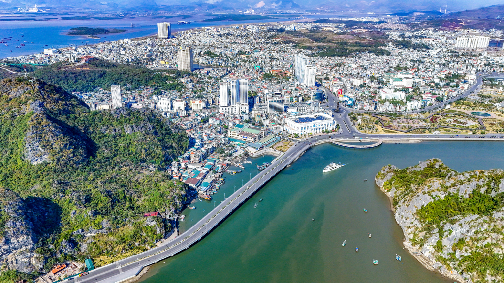 Quảng Ninh: Điều chỉnh tăng kịch bản tăng trưởng