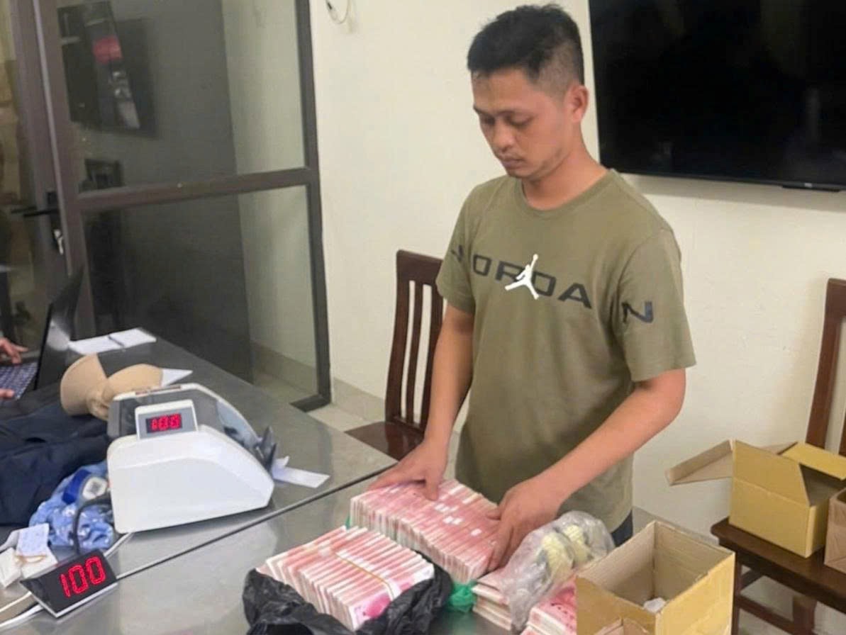 Hải Phòng: Khởi tố vụ án dùng tàu cá vận chuyển trái phép hơn 47 vạn nhân dân tệ