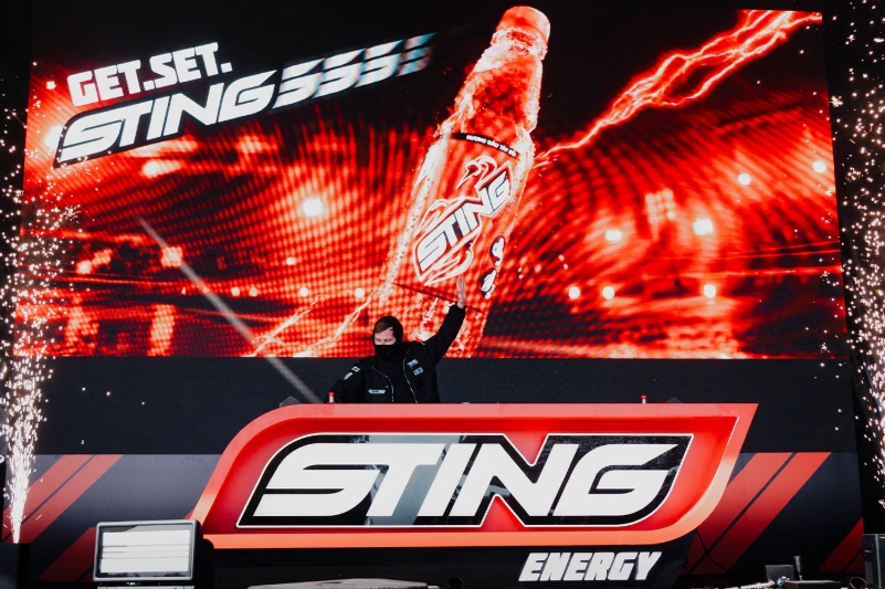 Khi âm thanh động cơ trở thành chất liệu âm nhạc: Alan Walker bắt tay cùng STING Energy® thổi hồn cho giai điệu của Giải đua xe Công thức 1®