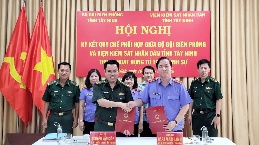 Tây Ninh: Ban Chỉ huy Bộ đội Biên phòng tỉnh và Viện Kiểm sát nhân dân tỉnh ký kết Quy chế phối hợp liên ngành trong hoạt động tố tụng hình sự