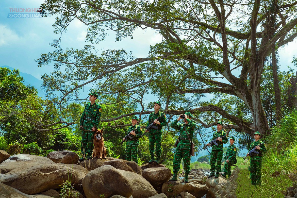 Tuần tra bảo vệ biên giới Tuần tra bảo vệ biên giới