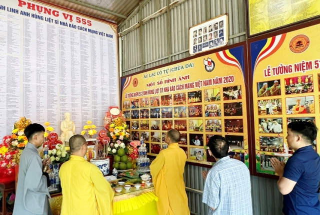 Chùa Da tổ chức lễ dâng hương tưởng niệm 555 liệt sĩ là nhà báo đã ngã xuống vì Tổ quốc