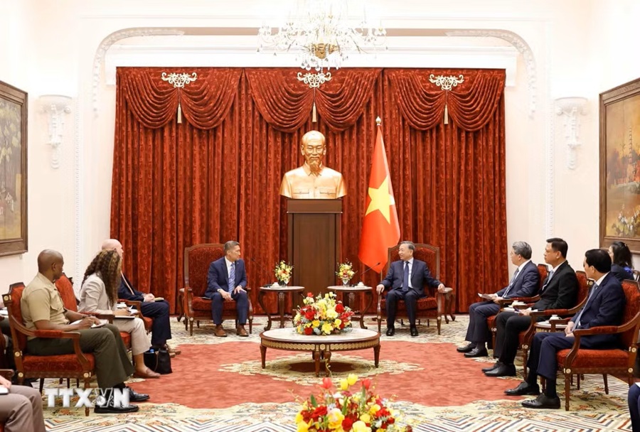 Tổng Bí thư, Chủ tịch nước Tô Lâm đề nghị Hoa Kỳ tiếp tục duy trì và mở rộng các dự án tẩy độc dioxin, rà phá bom mìn, hỗ trợ người khuyết tật - Ảnh: TTXVN Tổng Bí thư, Chủ tịch nước Tô Lâm đề nghị Hoa Kỳ tiếp tục duy trì và mở rộng các dự án tẩy độc dioxin, rà phá bom mìn, hỗ trợ người khuyết tật - Ảnh: TTXVN