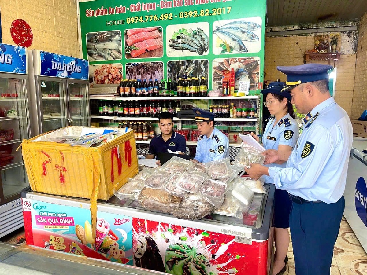 Thanh Hóa: Phạt nặng doanh nghiệp kinh doanh hải sản đông lạnh trôi nổi