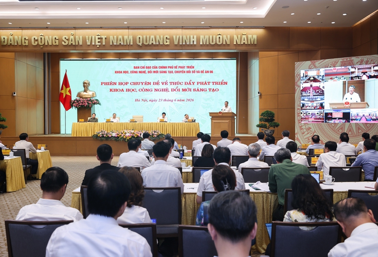 Thủ tướng yêu cầu khẩn trương trình cơ chế đột phá giao ngân sách, giao thẩm quyền trong phát triển KHCN, đổi mới sáng tạo - Ảnh: VGP/Nhật Bắc Thủ tướng yêu cầu khẩn trương trình cơ chế đột phá giao ngân sách, giao thẩm quyền trong phát triển KHCN, đổi mới sáng tạo - Ảnh: VGP/Nhật Bắc