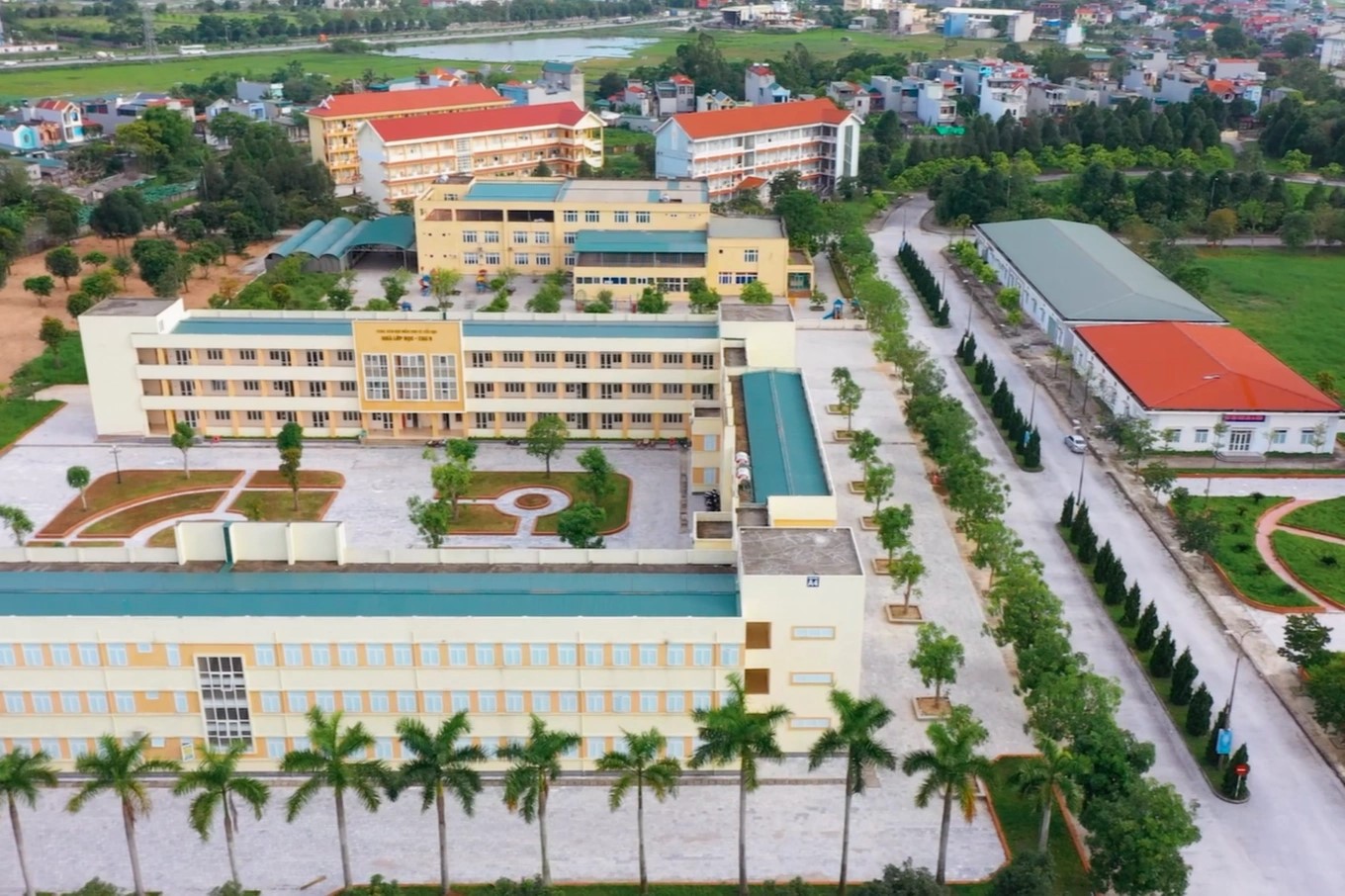 Trường Tiểu học - THCS & THPT Hồng Đức (Ảnh: Thảo Linh).
