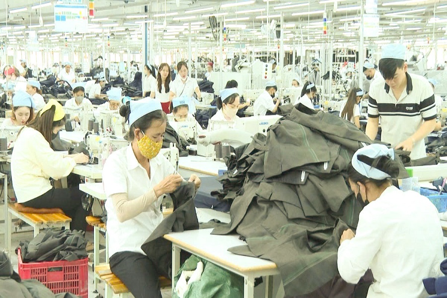 Ngành may mặc Lâm Đồng tiếp tục tăng trưởng trong các tháng đầu năm Ngành may mặc Lâm Đồng tiếp tục tăng trưởng trong các tháng đầu năm