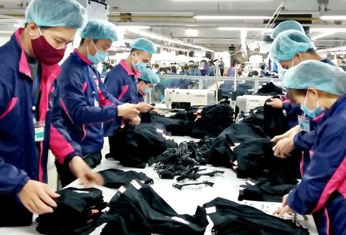 Tổng Liên đoàn Lao động Việt Nam đề xuất tăng lương tối thiểu vùng năm 2027 lên đến 9,8%