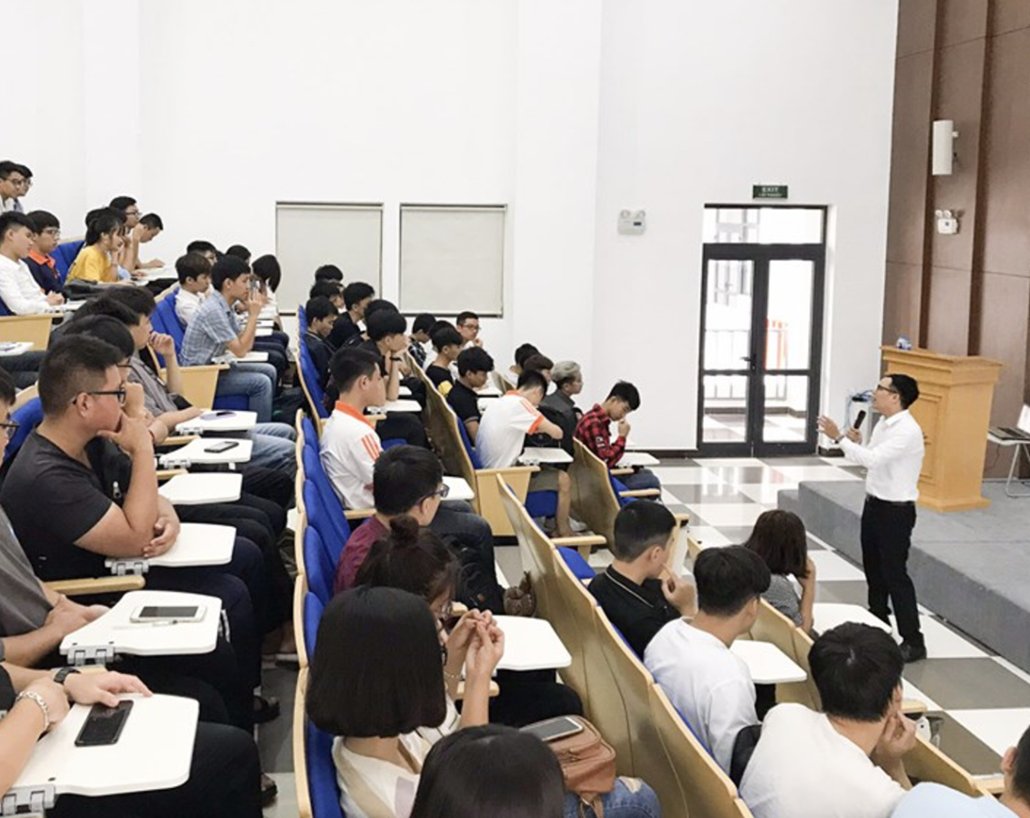 Đề xuất siết chặt chuẩn đào tạo ngành y và luật theo hướng tăng cường thực hành