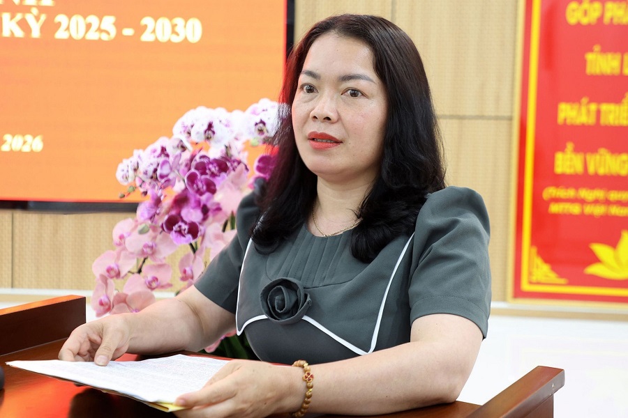 Đồng chí Đỗ Thị Quế Phương, Phó Chủ tịch Ủy ban MTTQ Việt Nam tỉnh Lâm Đồng phát biểu tại hội nghị. Đồng chí Đỗ Thị Quế Phương, Phó Chủ tịch Ủy ban MTTQ Việt Nam tỉnh Lâm Đồng phát biểu tại hội nghị.