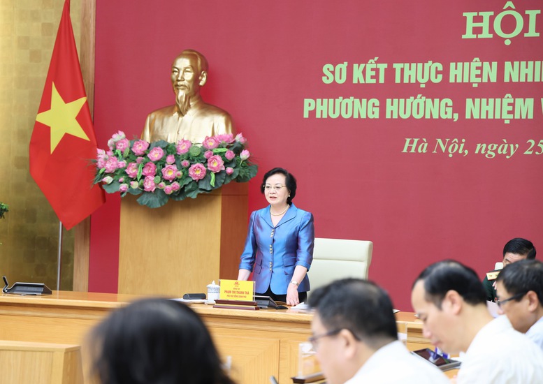 Ph&oacute; Thủ tướng nhấn mạnh c&aacute;c mục ti&ecirc;u đến hết năm 2026 phấn đấu t&igrave;m kiếm, quy tập khoảng 3.000 h&agrave;i cốt liệt sĩ - Ảnh: VGP/Thu Giang