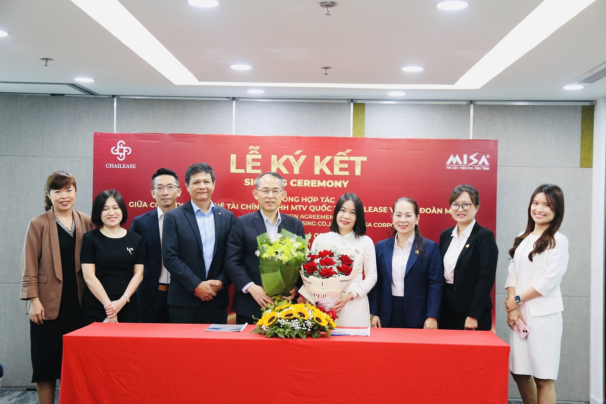 Trong thời gian tới, MISA v&agrave; Chailease sẽ tiếp tục nghi&ecirc;n cứu mở rộng phạm vi hợp t&aacute;c, ph&aacute;t triển th&ecirc;m nhiều sản phẩm v&agrave; dịch vụ t&agrave;i ch&iacute;nh số, g&oacute;p phần gi&uacute;p doanh nghiệp dễ d&agrave;ng tiếp cận nguồn vốn, n&acirc;ng cao năng lực cạnh tranh v&agrave; th&uacute;c đẩy chuyển đổi số to&agrave;n diện.
