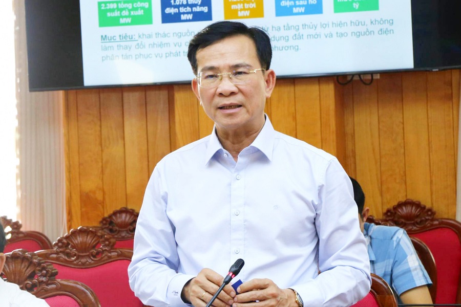 Ủy vi&ecirc;n Ban Chấp h&agrave;nh Trung ương Đảng, Ph&oacute; B&iacute; thư Tỉnh uỷ, Chủ tịch UBND tỉnh Hồ Văn Mười hoan ngh&ecirc;nh việc nh&agrave; đầu tư nhận diện tiềm năng, lợi thế v&agrave; đề xuất c&aacute;c dự &aacute;n đầu tư tại L&acirc;m Đồng.