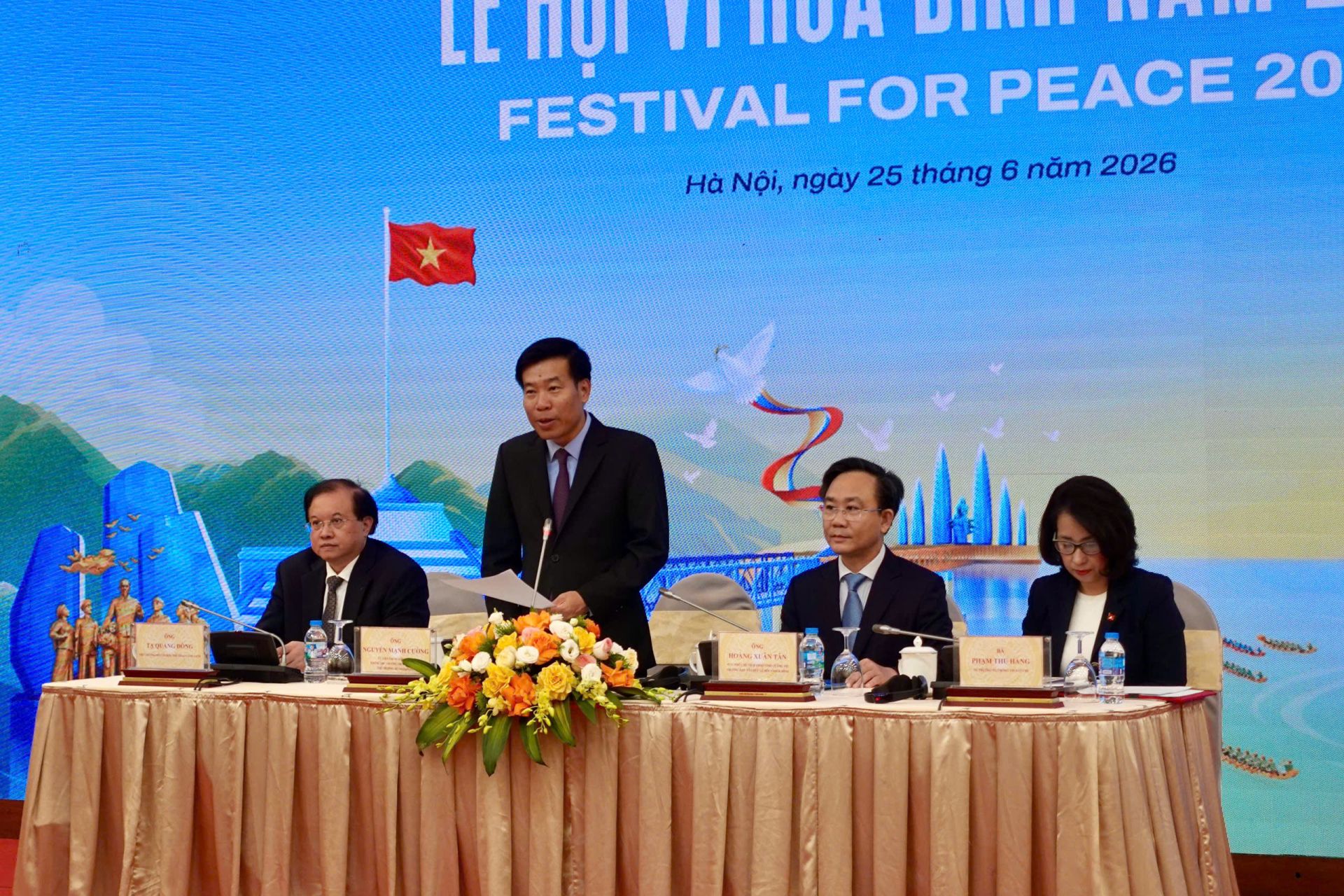 &Ocirc;ng Nguyễn Mạnh Cường, Ủy vi&ecirc;n Trung ương Đảng, Ph&oacute; B&iacute; thư Thường trực Đảng ủy, Thứ trưởng Bộ Ngoại giao ph&aacute;t biểu