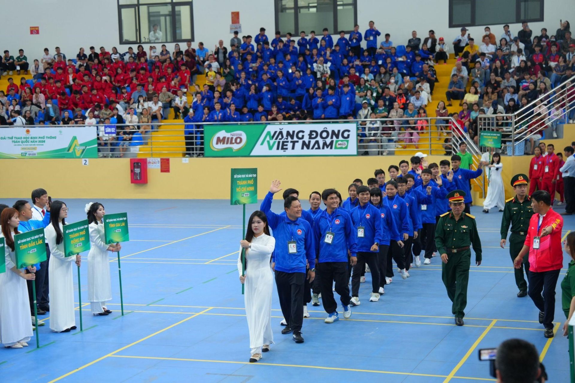 30 đo&agrave;n thể thao học sinh tr&ecirc;n cả nước quy tụ tại buổi lễ khai mạc