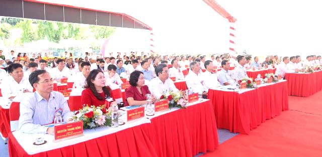 C&aacute;c đại biểu l&atilde;nh đạo TP Đ&agrave; Nẵng tham dự buổi lễ.