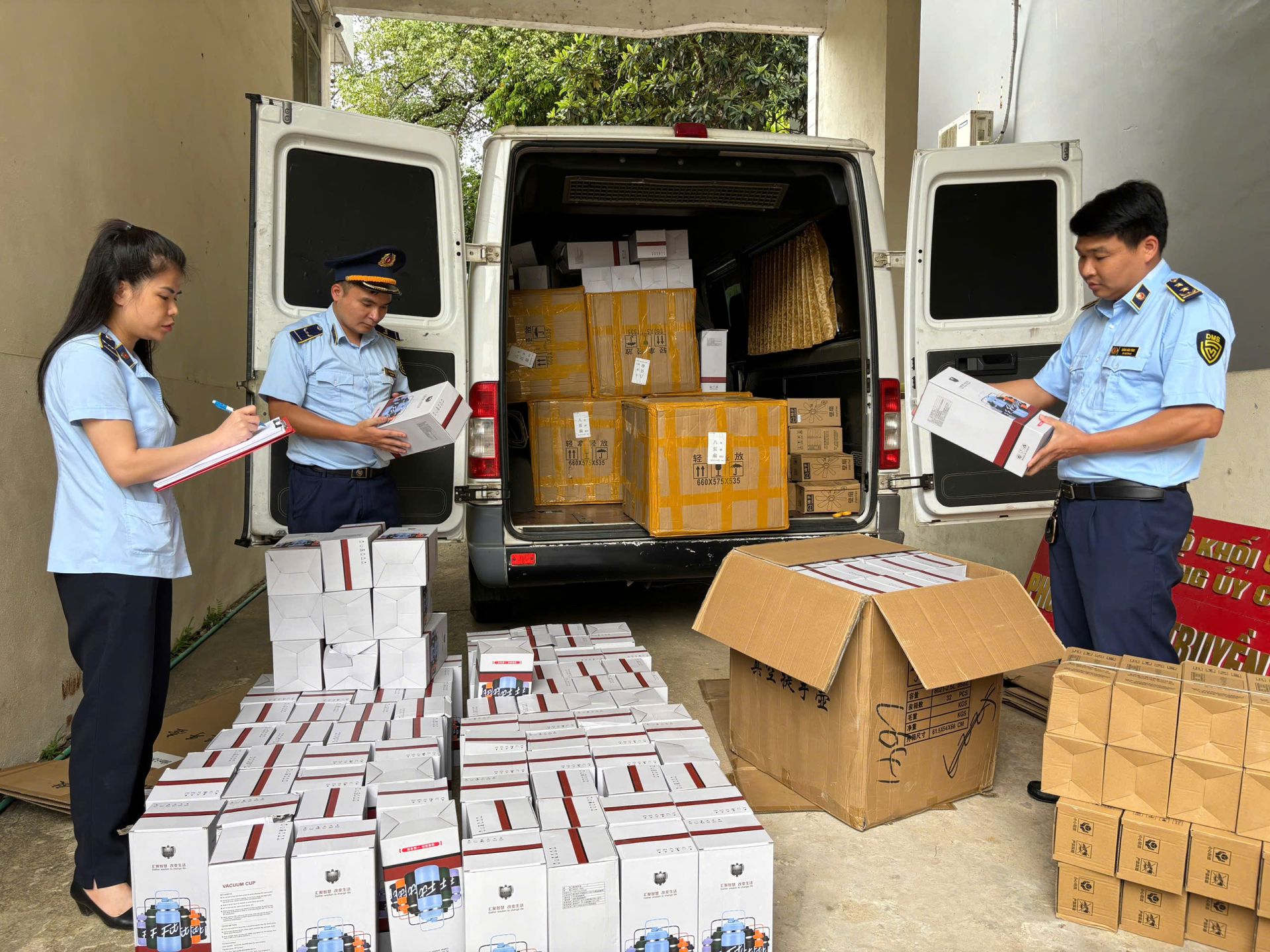 Lạng Sơn: Đội QLTT số 6 chuyển cơ quan điều tra 1 vụ việc, thu nộp ngân sách hơn 312 triệu đồng trong tháng 6/2026