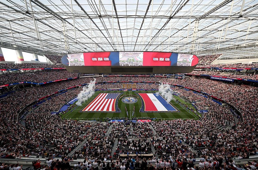 Đội tuyển Mỹ &ndash; đại diện cho quốc gia đ&ocirc;ng d&acirc;n nhất g&oacute;p mặt tại World Cup 2026 với khoảng 340 triệu người, đồng thời l&agrave; một trong ba nước chủ nh&agrave; của kỳ World Cup lớn nhất lịch sử.