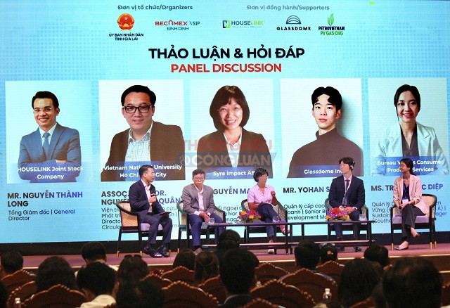 Quang cảnh phi&ecirc;n Q&A. Ảnh: Viết Hiền