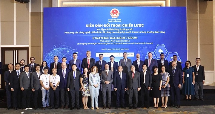 Phát huy công nghệ chiến lược: Chìa khóa xác lập mô hình tăng trưởng mới của Việt Nam