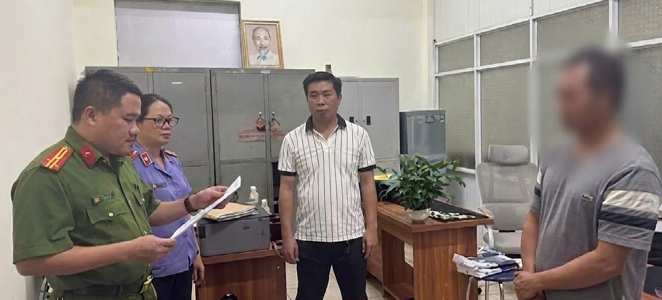 Quảng Ninh: Đề nghị truy tố đường dây buôn lậu iPhone, thu giữ lô hàng giả mạo nhãn hiệu hàng tỷ đồng