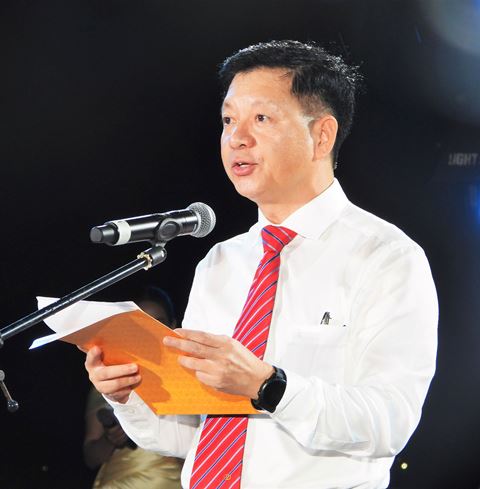 &Ocirc;ng Huỳnh Ngọc B&aacute;, Chủ tịch UBND phường Quảng Ph&uacute;.