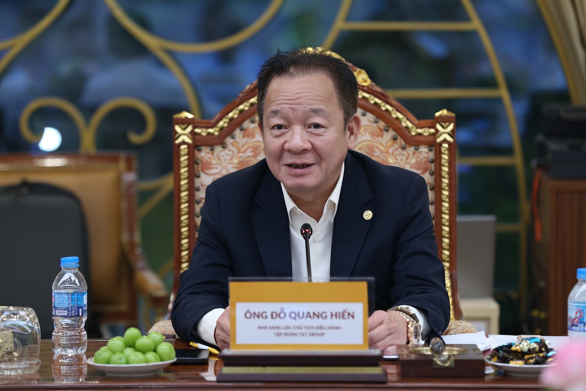 &Ocirc;ng Đỗ Quang Hiển, Nh&agrave; s&aacute;ng lập, Chủ tịch Điều h&agrave;nh T&T Group ph&aacute;t biểu tại buổi l&agrave;m việc