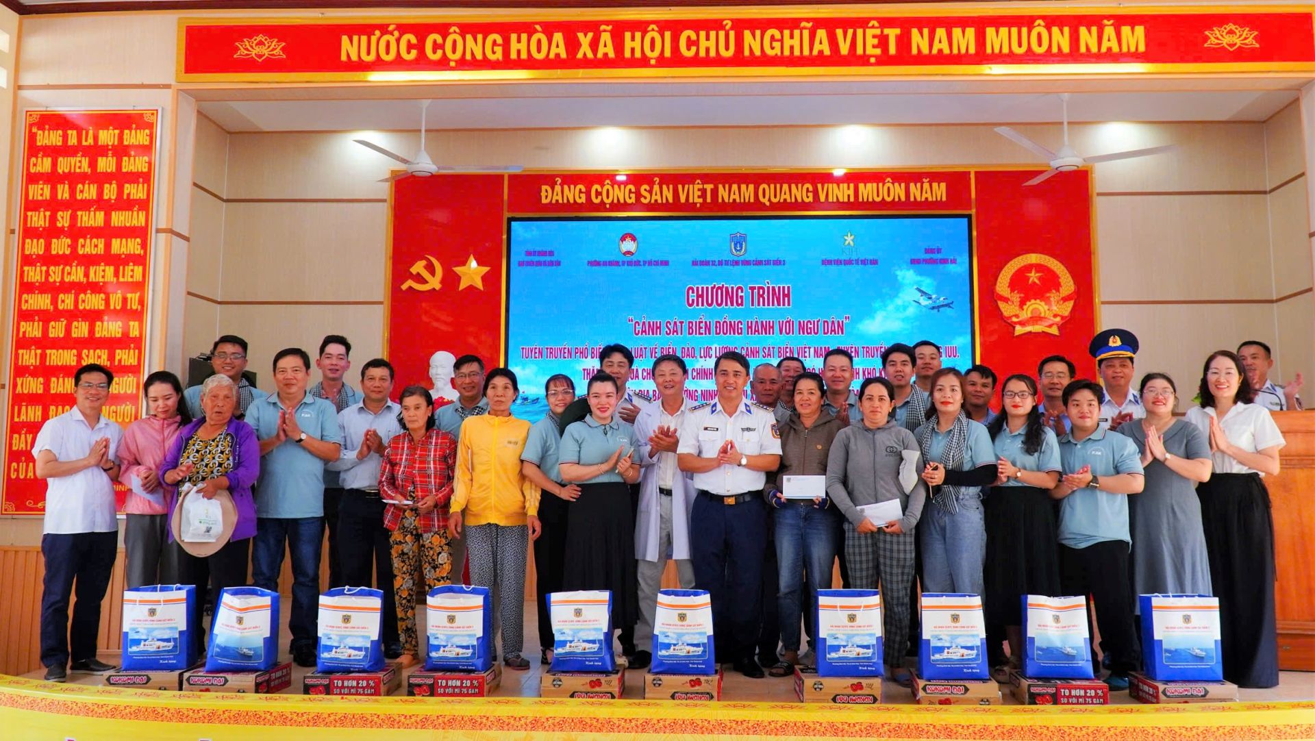 Tự hào hành trình vươn khơi của Hải đoàn 32
