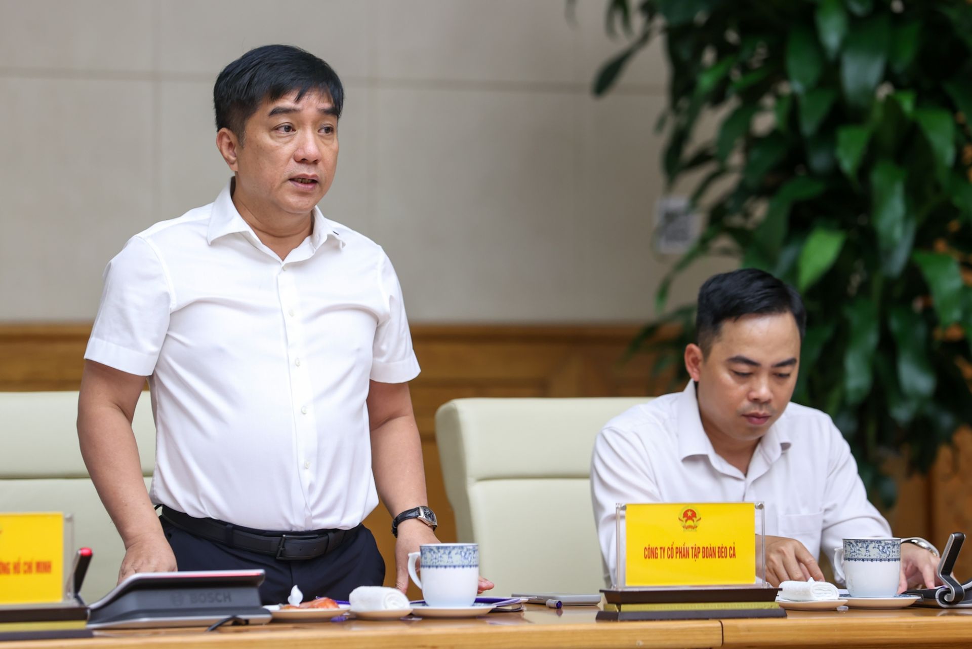 L&atilde;nh đạo tập đo&agrave;n Đ&egrave;o Cả đề nghị tạo cơ chế ưu ti&ecirc;n để c&aacute;c M88 tỷ lệ kèo World Cup 2026 Việt Nam c&oacute; đủ năng lực thực tiễn l&agrave;m tổng thầu hoặc nh&agrave; thầu ch&iacute;nh tại c&aacute;c dự &aacute;n trọng điểm quốc gia, cơ chế huy động nguồn vốn, đẩy mạnh chuyển đổi số, ph&aacute;t triển nguồn nh&acirc;n lực chất lượng cao.
